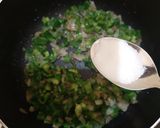 A picture of step 4 of Capsicum Egg bhurji.