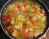 Foto langkah ke 5 dari resep Asem-Asem Daging Buncis.