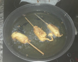 Foto del paso 3 de la receta: Banderillas de salchicha o corn dogs