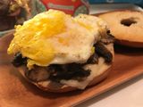 Fried Egg 🍳🥪Mushrooms 🍄 Melting Cheese Bagel🍩🍔