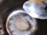 Bola air kelapa (isian mochi)