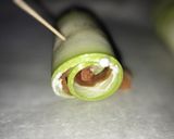 Foto del paso 4 de la receta Rollitos de calabacín con salmón y queso