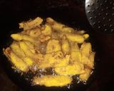 क्रिस्पी बेबी कॉर्न चिल्ली (Crispy baby corn chilli recipe in Hindi) रेसिपी चरण 2 फोटो