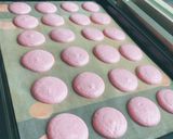 Hình bước làm 4 của món Macaron với kem bơ