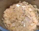 Hình bước làm 2 của món Cà ri đậu lăng (curry lentils)