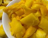 A picture of step 1 of Mango smoothie.