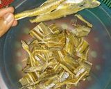 Foto langkah ke 1 dari resep Ikan Asin Balado #DiulekAsyik #pekaninspirasi #cookpadcommunity.