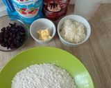 Foto langkah ke 1 dari resep Wedang Roti Spesial.