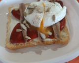 Foto del paso 5 de la receta: Tosta de anchoas con huevo poché