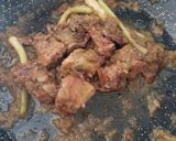 Foto del paso 5 de la receta: Arroz con costillas, ajos tiernos y ceps