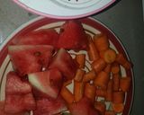 A picture of step 1 of Watermelon carrot juice.
