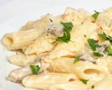 Laskagombás-tejszínes penne recept fázis 7 fotója