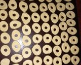 A picture of step 3 of Doughnuts(onerecipeonetree.