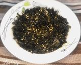 Hình bước làm 3 của món Rong biển rang muối mè