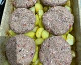 A picture of step 6 of Greek burgers with potatoes.