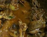 A picture of step 4 of Kuku Kienyeji Stew, Brown Ugali with Zisaga #4weekschallenge#.