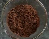 A picture of step 2 of Oreo biscuit chocolate cake.