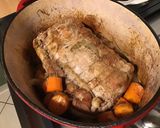 Une image de l'étape 9 de Rôti de porc en cocotte aux carottes,oignons et champignons (cuisson au four).