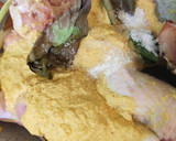 Foto langkah ke 2 dari resep Ayam Ungkep Bumbu Kuning Sedaap (Stok Frozen).