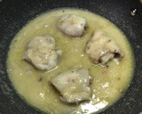 Foto del paso 6 de la receta: Filetes de pollo rellenos de queso y bacon en salsa de champiñón