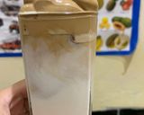 Foto langkah ke 3 dari resep Dalgona Coffee.