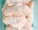 รูปขั้นตอนการทำที่ 2 ของ ปีกไก่ทอดเกลือ🐔🐣