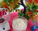 A picture of step 3 of Muskmelon chocolate milkshake.