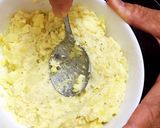 Hình bước làm 2 của món Thịt Xông Khói Cuộn Khoai Tây