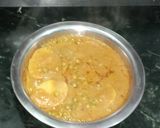 A picture of step 13 of Peas and potato curry.