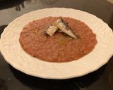 Foto del passaggio 7 della ricetta Risotto gustoso alle fragole con sardine di Alicante (senza burro)