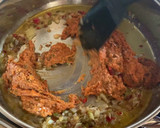 Foto del paso 9 de la receta: Cazuela de merluza y langostinos con su caldo