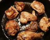 Foto del paso 13 de la receta: Pollo al limón, en salsa de hígado y ajos