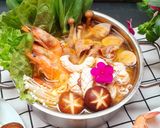 Hình bước làm 2 của món Lẩu Thái hải sản