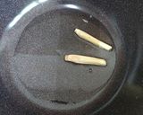 Gambar langkah 3 resipi Talapia Masak Lemak Cekur.
