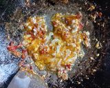 Foto langkah ke 2 dari resep Pare orak arik telur.