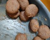 A picture of step 5 of Khajoor coconut peda.