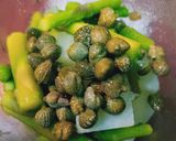 Foto del paso 3 de la receta Crema de espárragos y calabacín