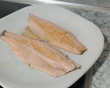Foto del paso 1 de la receta: Trucha a la plancha al ajillo