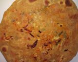 A picture of step 4 of Carrot paratha.