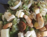Foto del paso 4 de la receta: Ensalada de manzana, kiwi y pechuga de pollo