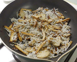 吻仔魚炒豆干 《萬用常備菜 2》的食譜步驟4照片