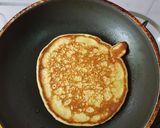Foto langkah ke 4 dari resep Banana pluffy pancake.