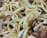 洋蔥炒鹹豬肉的食譜步驟3照片