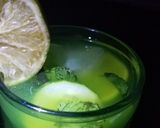 A picture of step 2 of Mints and cucumber lemonade.