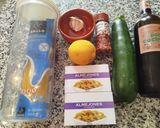 Foto del paso 1 de la receta: Spaghetti o Espaguetis con crema de calabacín y almejas frescas o de conserva
