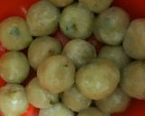Foto langkah ke 6 dari resep Cilok sosis pedas.