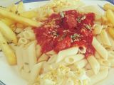 Macarrones con salsa dos chorizos!!