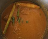 A picture of step 4 of Vegetable Curry with Salted Fish and Pineapple.