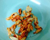 Hình bước làm 2 của món Canh Chua Đầu Cá Hồi