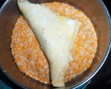 Foto langkah ke 4 dari resep Roti Tawar Goreng Isi Pisang Cokelat Keju.